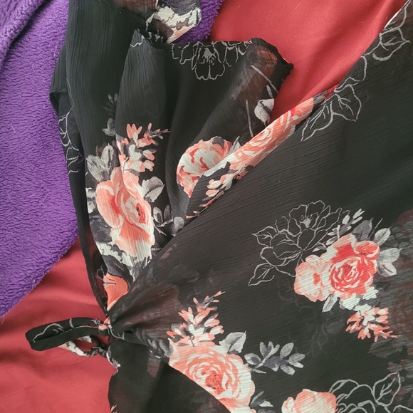 Size 5, black with flowers from Torrid - Picture 5 of 6